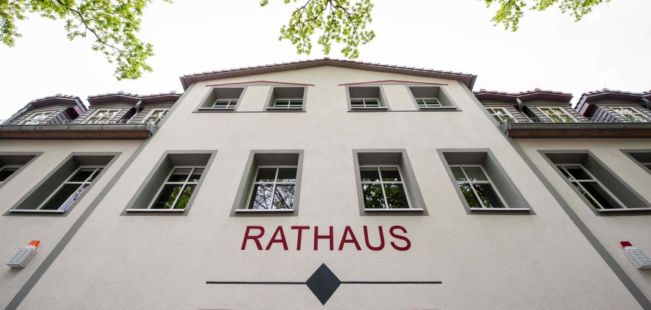 Rathauseingang der Gemeinde Schönwalde-Glien