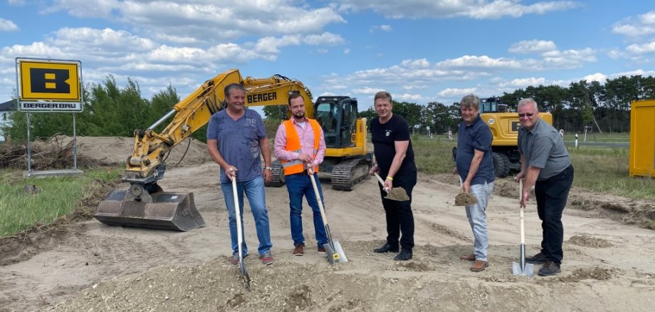 Spatenstich für neuen Kreisverkehr an der L20 – Baubeginn offiziell gestartet Spatenstich für neuen Kreisverkehr an der L20 – Baubeginn offiziell gestartet