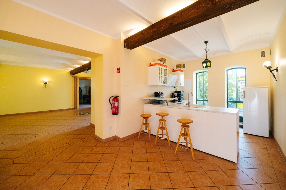 Pausin Dorfgemeinschaftsraum Küche